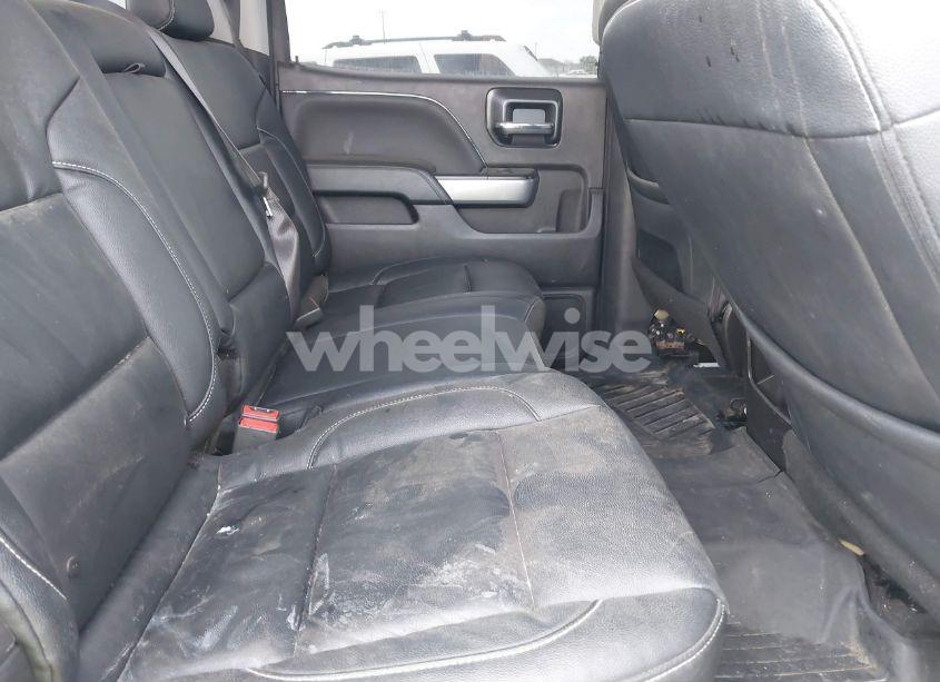 Photo 8 of 2018 Chevrolet Silverado 1500 2LT (VIN 3GCUKREC0JG517055)