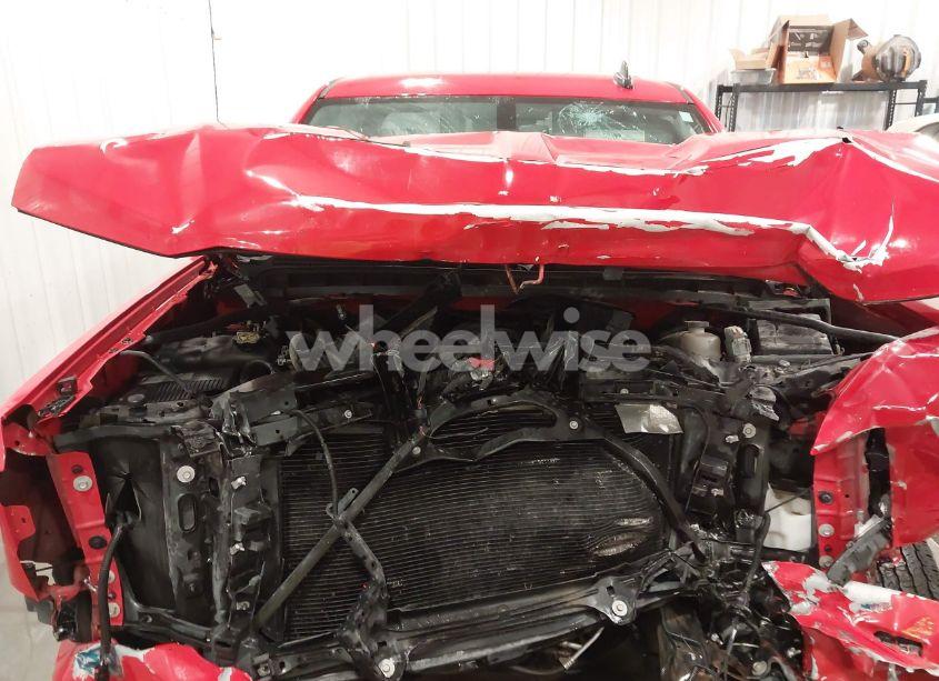 Photo 10 of 2018 Chevrolet Silverado 1500 2LT (VIN 3GCUKREC0JG532090)