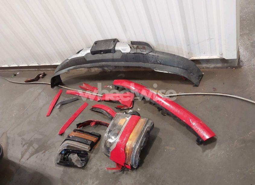 Photo 12 of 2018 Chevrolet Silverado 1500 2LT (VIN 3GCUKREC0JG532090)