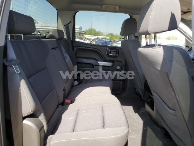 Photo 5 of 2018 CHEVROLET SILVERADO K1500 LT N/A (VIN 3GCUKREC0JG638264)