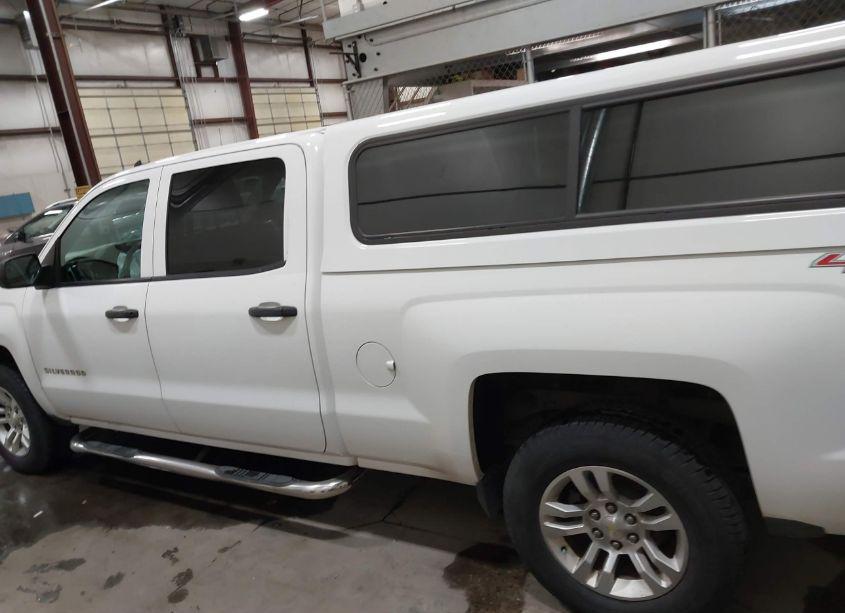 Photo 15 of 2014 Chevrolet Silverado 1500 1LT (VIN 3GCUKREC1EG170731)