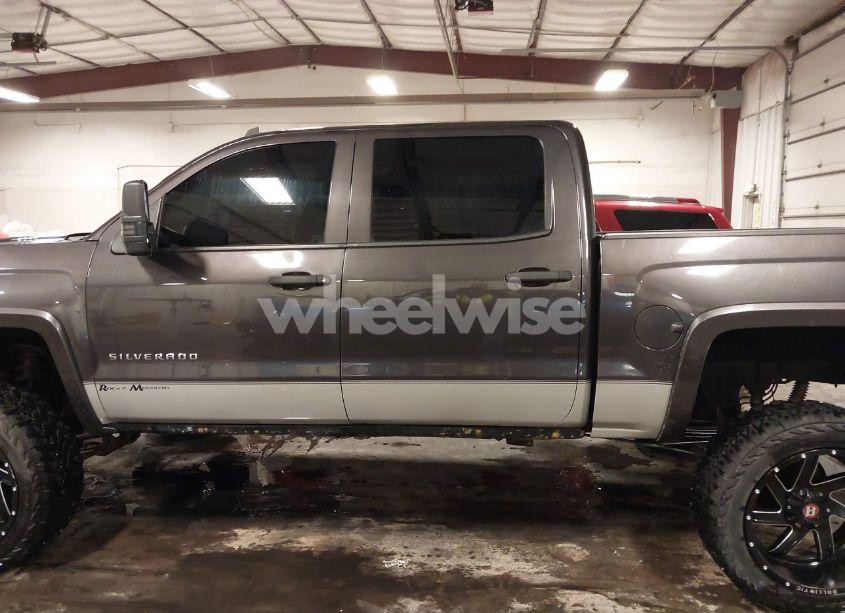 Photo 15 of 2014 Chevrolet Silverado 1500 2LT (VIN 3GCUKREC1EG271154)