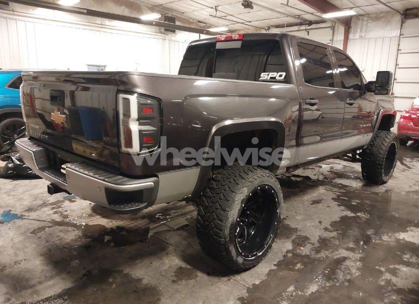 Photo 4 of 2014 Chevrolet Silverado 1500 2LT (VIN 3GCUKREC1EG271154)