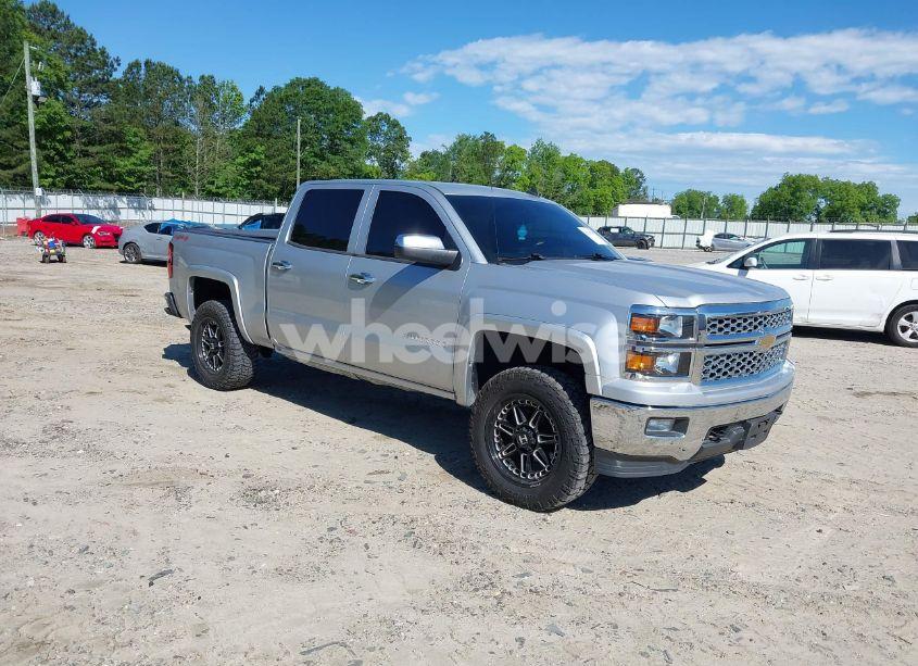 2014 Chevrolet Silverado 1500 1LT (VIN 3GCUKREC1EG300894) main photo
