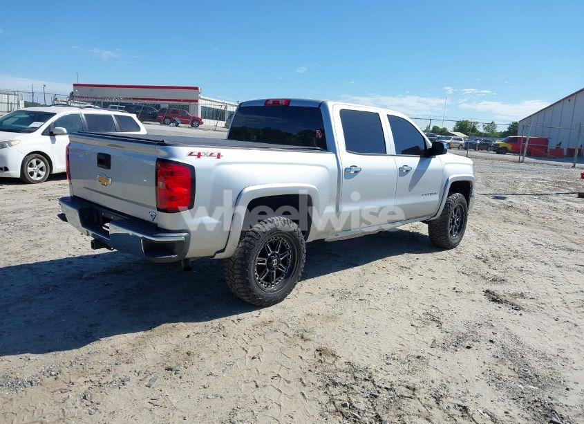 Photo 4 of 2014 Chevrolet Silverado 1500 1LT (VIN 3GCUKREC1EG300894)