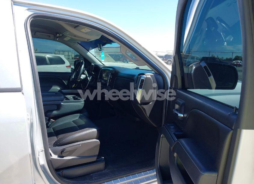 Photo 5 of 2014 Chevrolet Silverado 1500 1LT (VIN 3GCUKREC1EG300894)