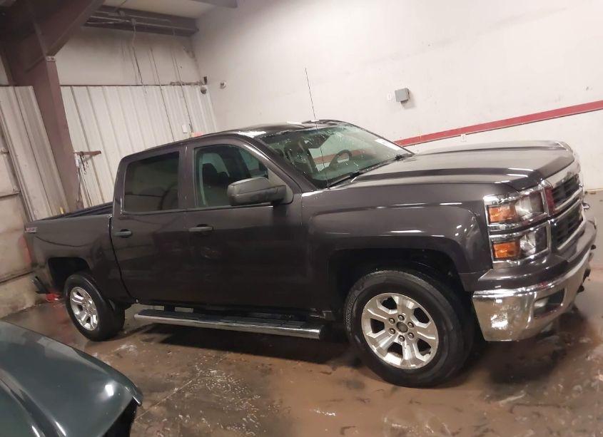 Photo 13 of 2014 Chevrolet Silverado 1500 2LT (VIN 3GCUKREC1EG330932)