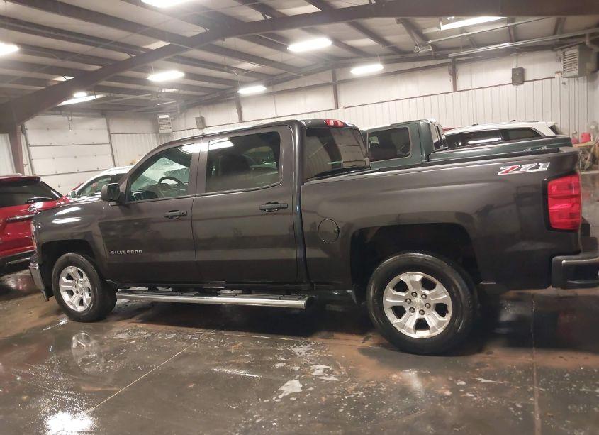 Photo 14 of 2014 Chevrolet Silverado 1500 2LT (VIN 3GCUKREC1EG330932)