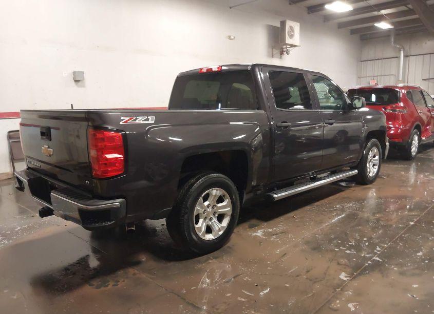 Photo 4 of 2014 Chevrolet Silverado 1500 2LT (VIN 3GCUKREC1EG330932)