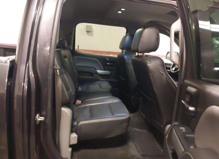 Photo 8 of 2014 Chevrolet Silverado 1500 2LT (VIN 3GCUKREC1EG330932)