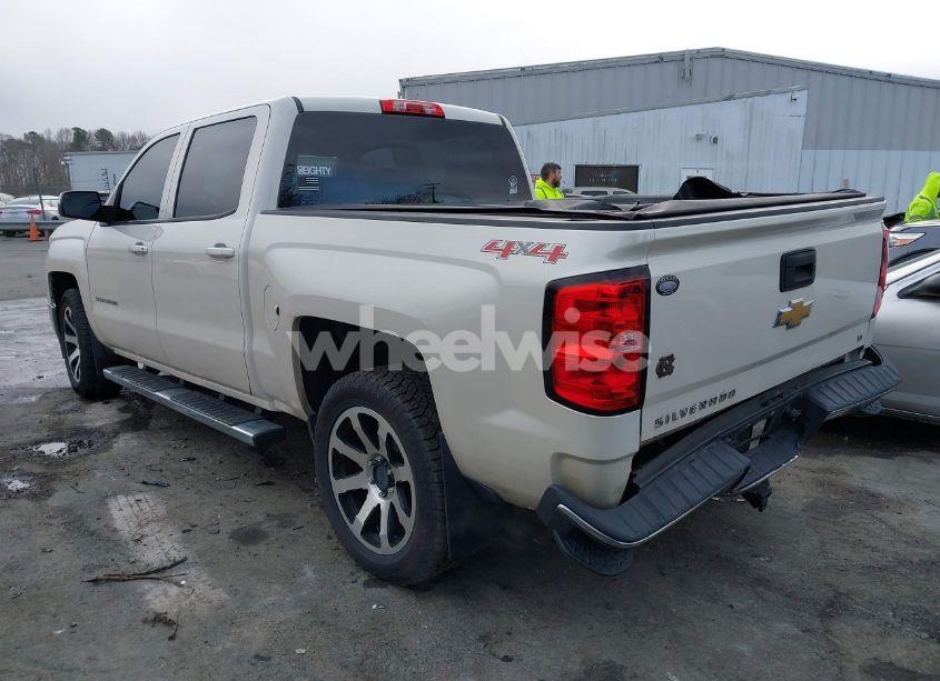 Photo 3 of 2014 Chevrolet Silverado 1500 1LT (VIN 3GCUKREC1EG549342)