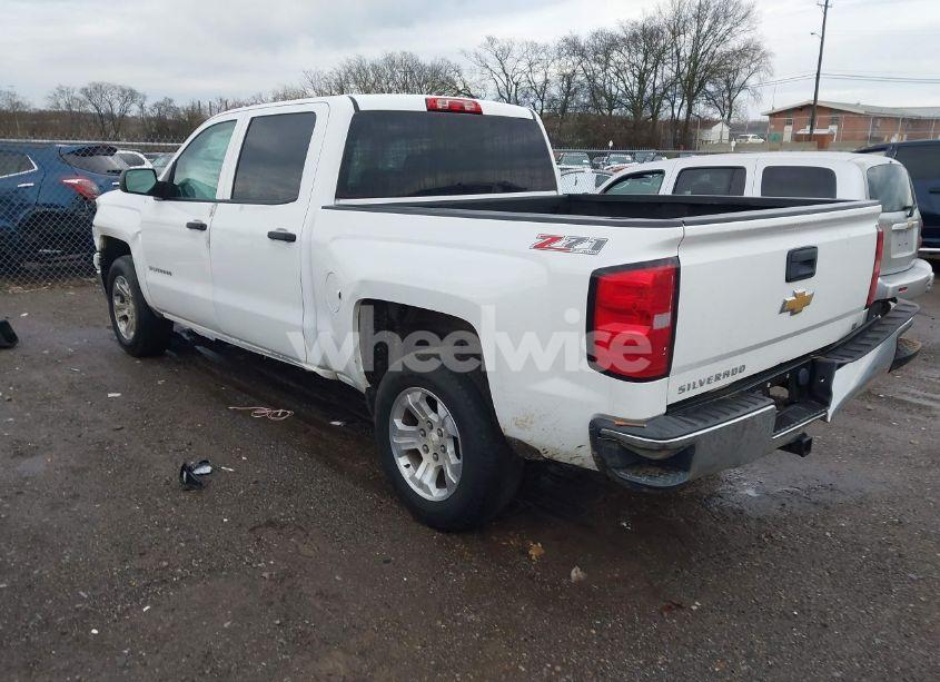 Photo 3 of 2014 Chevrolet Silverado 1500 2LT (VIN 3GCUKREC1EG564035)