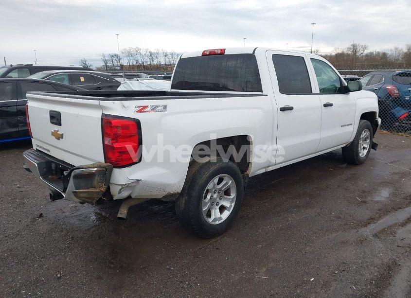 Photo 4 of 2014 Chevrolet Silverado 1500 2LT (VIN 3GCUKREC1EG564035)