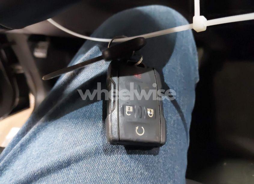 Photo 11 of 2015 Chevrolet Silverado 1500 1LT (VIN 3GCUKREC1FG175347)