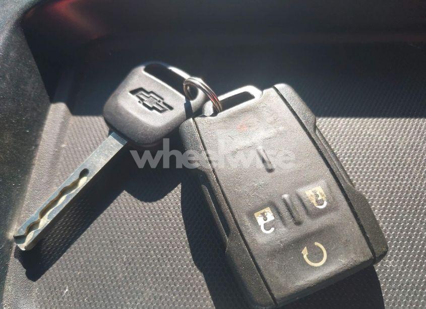 Photo 11 of 2015 Chevrolet Silverado 1500 1LT (VIN 3GCUKREC1FG188129)