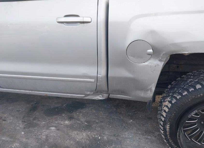 Photo 17 of 2015 Chevrolet Silverado 1500 2LT (VIN 3GCUKREC1FG205852)