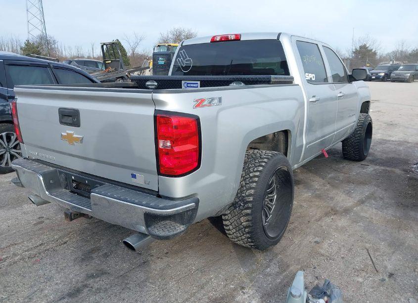 Photo 4 of 2015 Chevrolet Silverado 1500 2LT (VIN 3GCUKREC1FG205852)