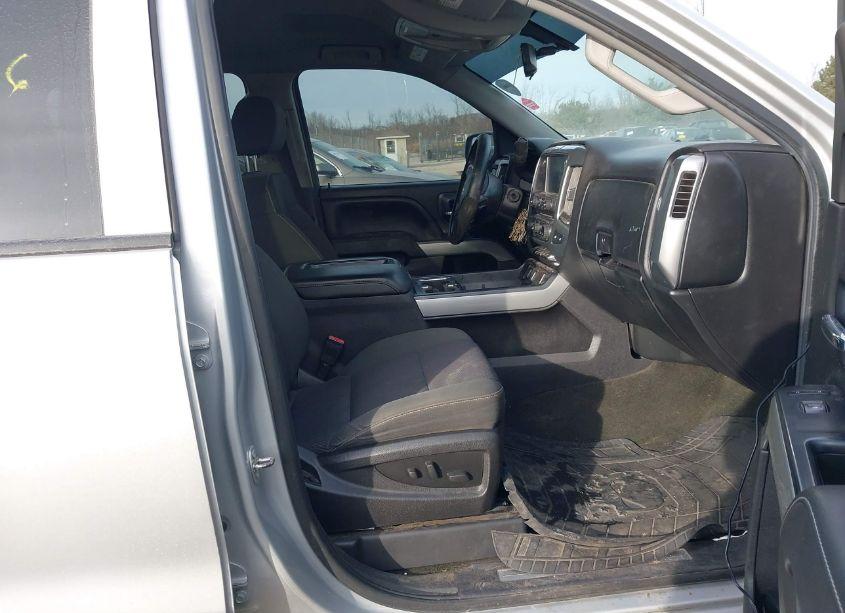 Photo 5 of 2015 Chevrolet Silverado 1500 2LT (VIN 3GCUKREC1FG205852)