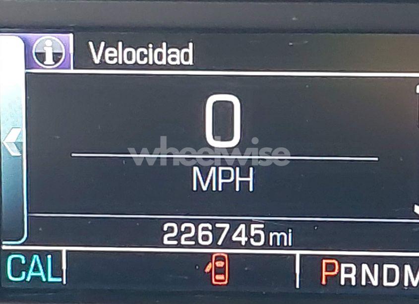 Photo 15 of 2015 Chevrolet Silverado 1500 2LT (VIN 3GCUKREC1FG221338)