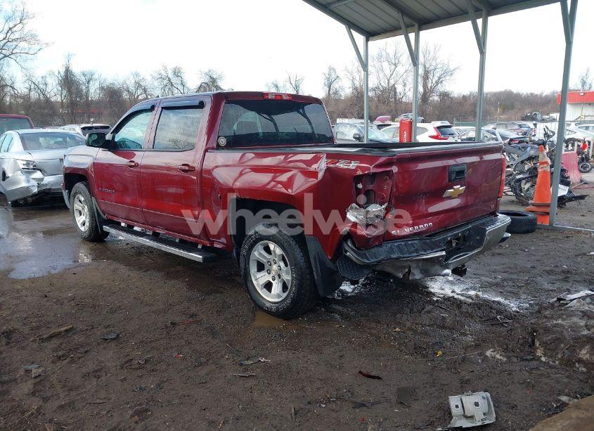 Photo 3 of 2015 Chevrolet Silverado 1500 2LT (VIN 3GCUKREC1FG221338)