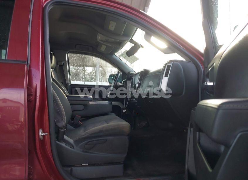 Photo 5 of 2015 Chevrolet Silverado 1500 2LT (VIN 3GCUKREC1FG221338)