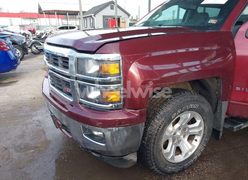 Photo 6 of 2015 Chevrolet Silverado 1500 2LT (VIN 3GCUKREC1FG221338)