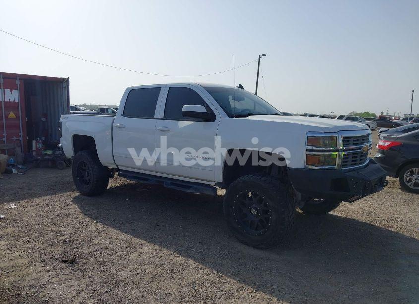 2015 Chevrolet Silverado 1500 2LT (VIN 3GCUKREC1FG289851) main photo