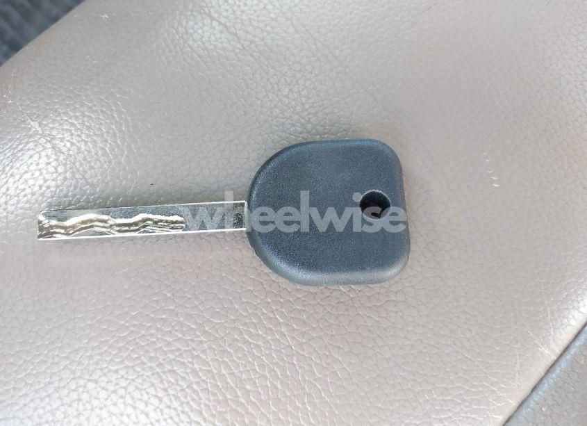 Photo 11 of 2015 Chevrolet Silverado 1500 2LT (VIN 3GCUKREC1FG289851)