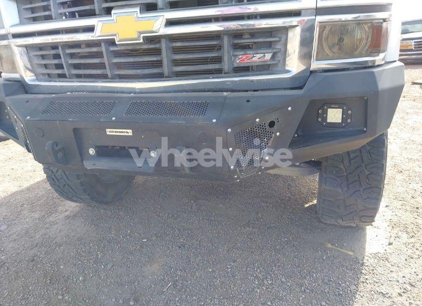 Photo 6 of 2015 Chevrolet Silverado 1500 2LT (VIN 3GCUKREC1FG289851)