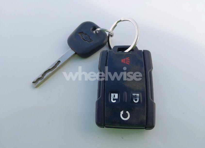 Photo 11 of 2015 Chevrolet Silverado 1500 1LT (VIN 3GCUKREC1FG406165)