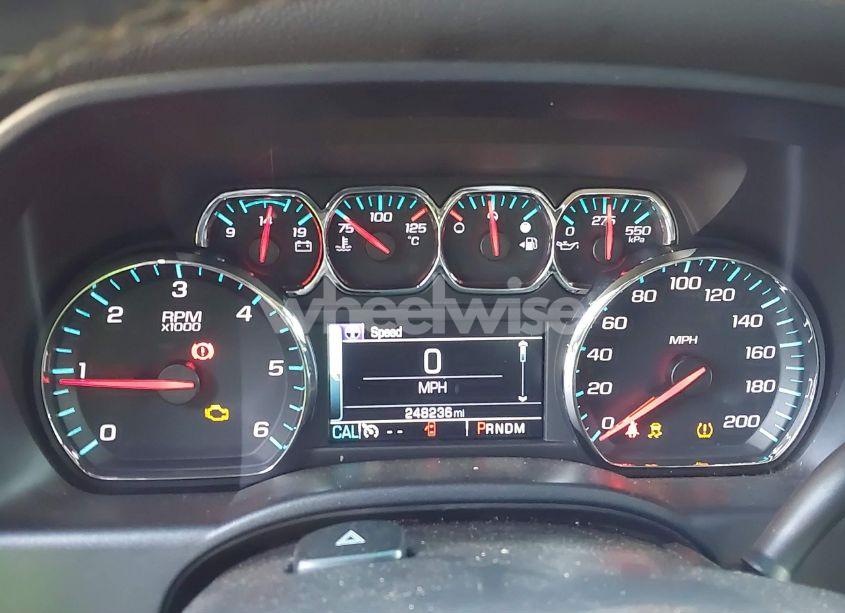 Photo 7 of 2015 Chevrolet Silverado 1500 1LT/2LT (VIN 3GCUKREC1FG409020)