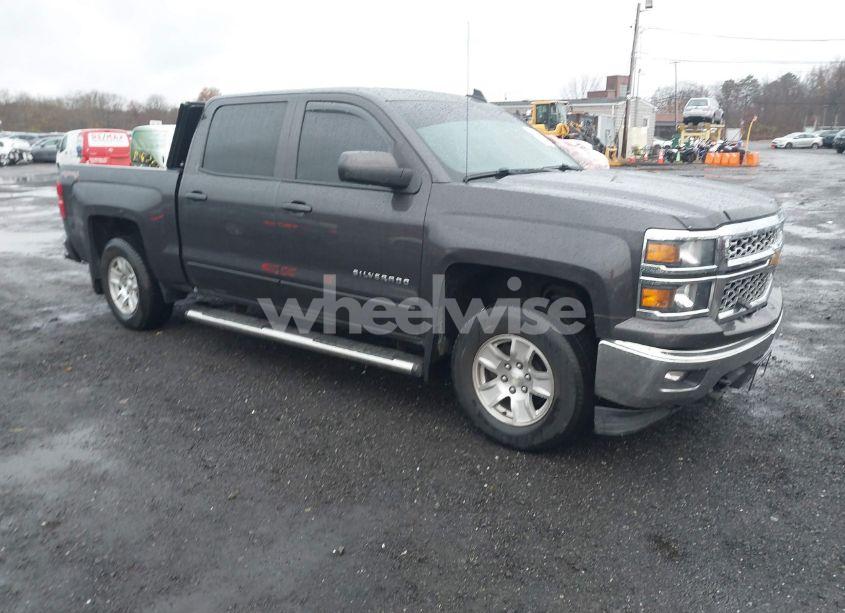 2015 Chevrolet Silverado 1500 1LT (VIN 3GCUKREC1FG444933) main photo