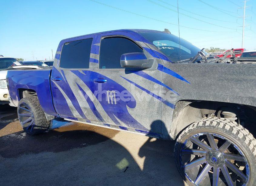 Photo 12 of 2015 Chevrolet Silverado 1500 1LT (VIN 3GCUKREC1FG455043)