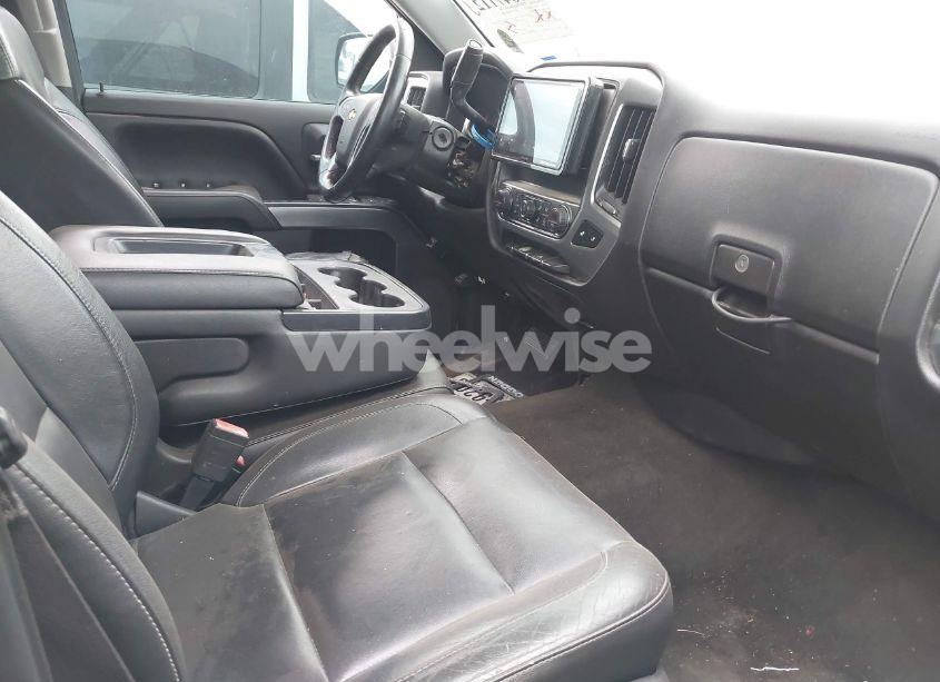 Photo 5 of 2015 Chevrolet Silverado 1500 1LT (VIN 3GCUKREC1FG455043)