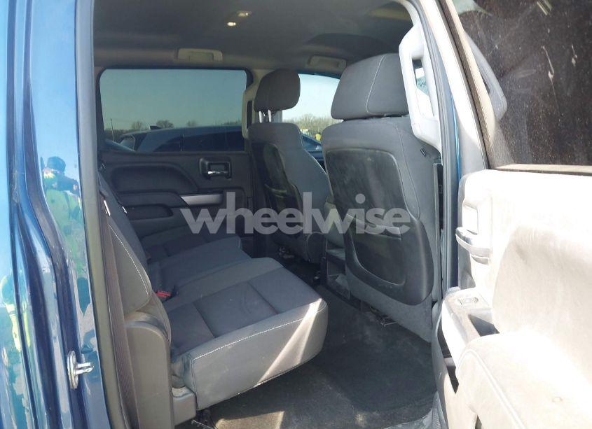 Photo 8 of 2015 Chevrolet Silverado 1500 2LT (VIN 3GCUKREC1FG489127)