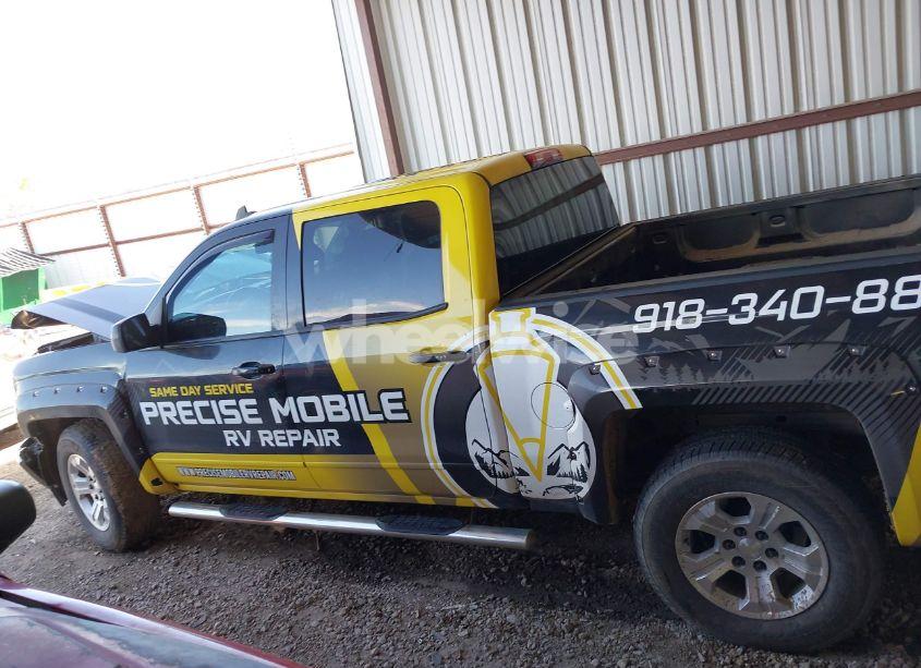 Photo 15 of 2015 Chevrolet Silverado 1500 2LT (VIN 3GCUKREC1FG491508)