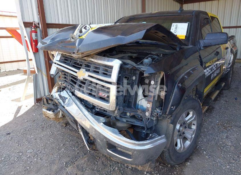 Photo 6 of 2015 Chevrolet Silverado 1500 2LT (VIN 3GCUKREC1FG491508)