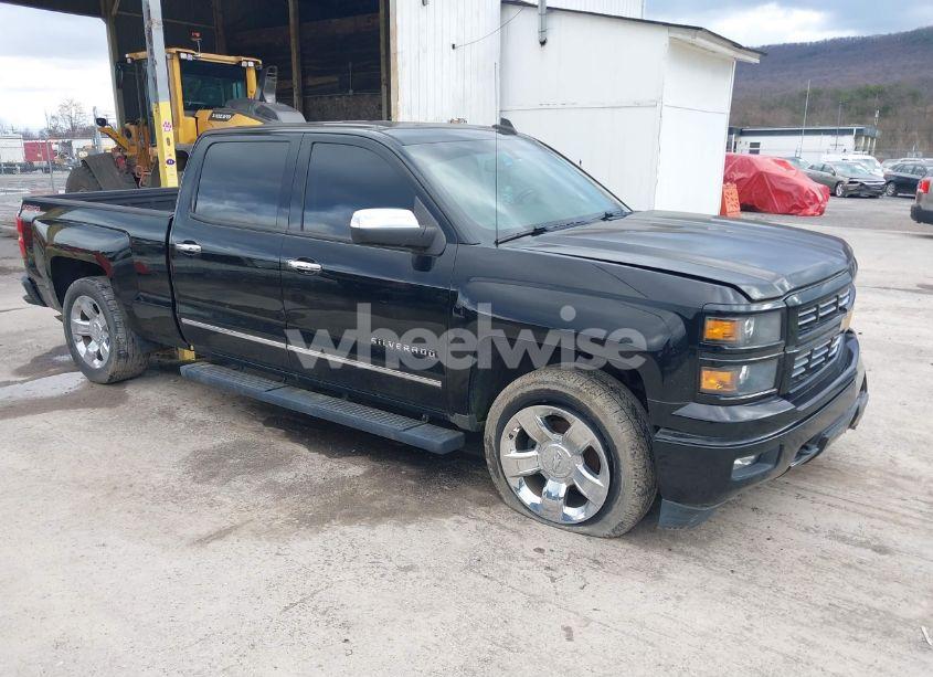 2015 Chevrolet Silverado 1500 1LT (VIN 3GCUKREC1FG506041) main photo