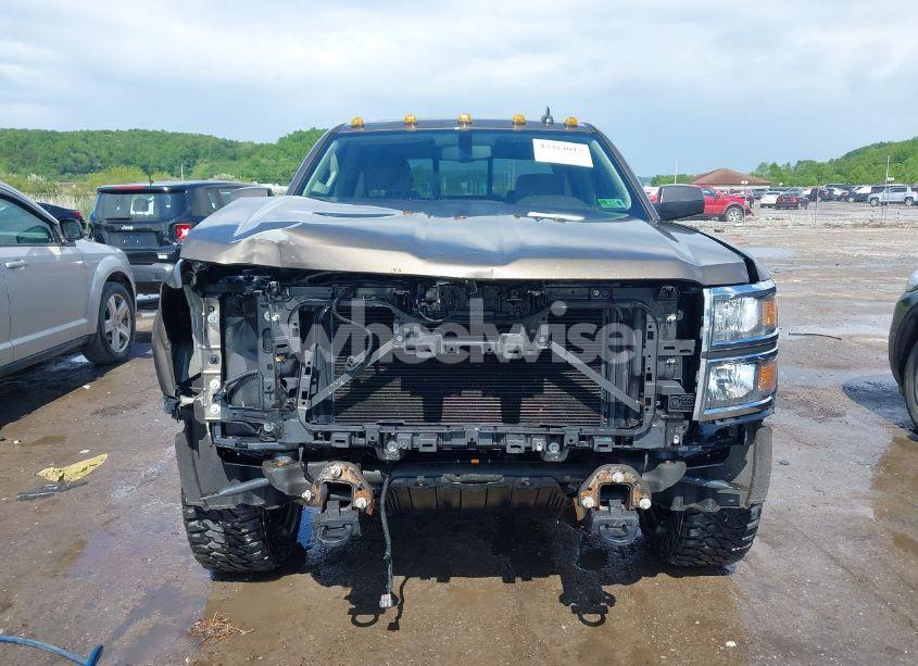 Photo 13 of 2015 Chevrolet Silverado 1500 2LT (VIN 3GCUKREC1FG515211)