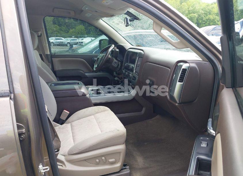 Photo 5 of 2015 Chevrolet Silverado 1500 2LT (VIN 3GCUKREC1FG515211)