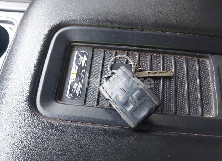 Photo 11 of 2016 Chevrolet Silverado 1500 1LT/2LT (VIN 3GCUKREC1GG109575)