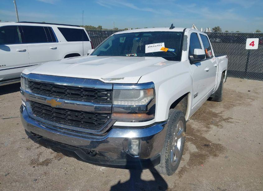 Photo 2 of 2016 Chevrolet Silverado 1500 1LT (VIN 3GCUKREC1GG123864)