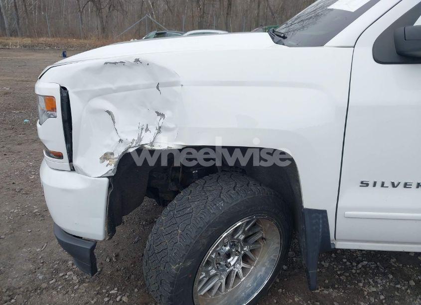 Photo 6 of 2016 Chevrolet Silverado 1500 2LT (VIN 3GCUKREC1GG238416)