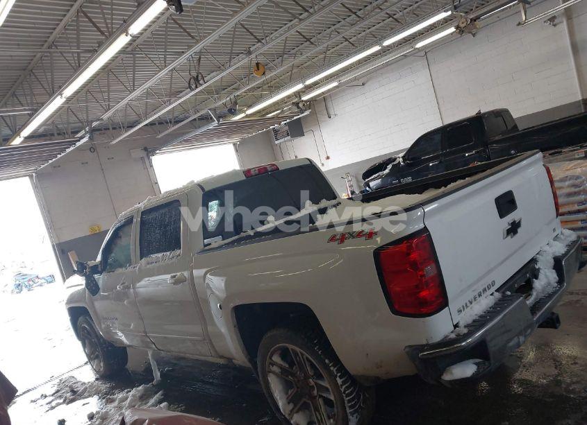 Photo 14 of 2016 Chevrolet Silverado 1500 1LT (VIN 3GCUKREC1GG278575)