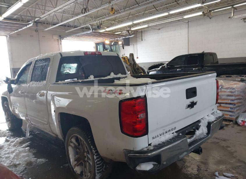 Photo 3 of 2016 Chevrolet Silverado 1500 1LT (VIN 3GCUKREC1GG278575)