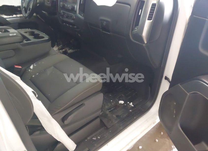 Photo 5 of 2016 Chevrolet Silverado 1500 1LT (VIN 3GCUKREC1GG278575)