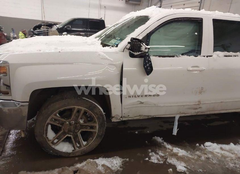 Photo 6 of 2016 Chevrolet Silverado 1500 1LT (VIN 3GCUKREC1GG278575)