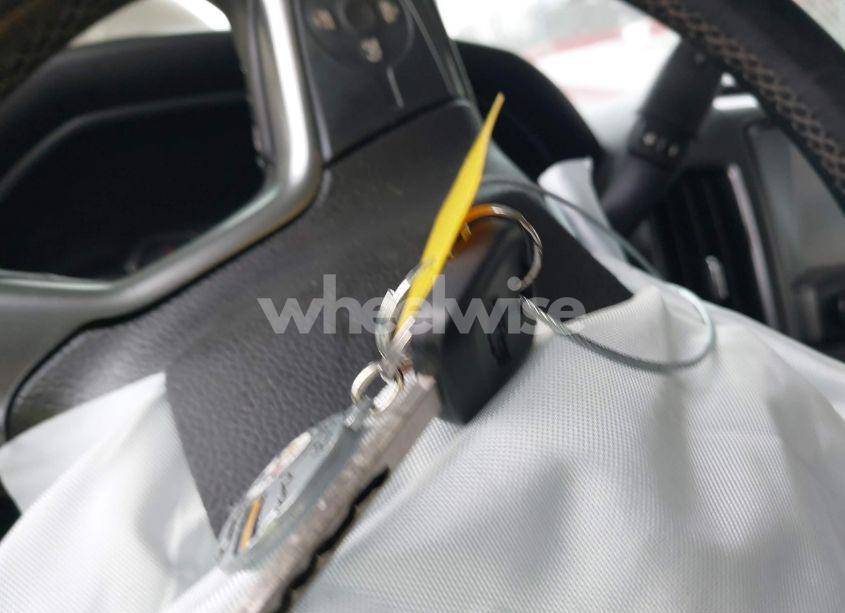 Photo 11 of 2017 Chevrolet Silverado 1500 2LT (VIN 3GCUKREC1HG113692)