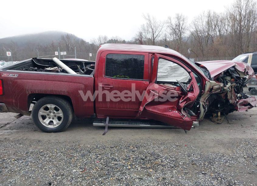 Photo 13 of 2017 Chevrolet Silverado 1500 2LT (VIN 3GCUKREC1HG113692)