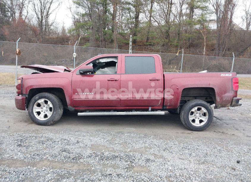 Photo 14 of 2017 Chevrolet Silverado 1500 2LT (VIN 3GCUKREC1HG113692)